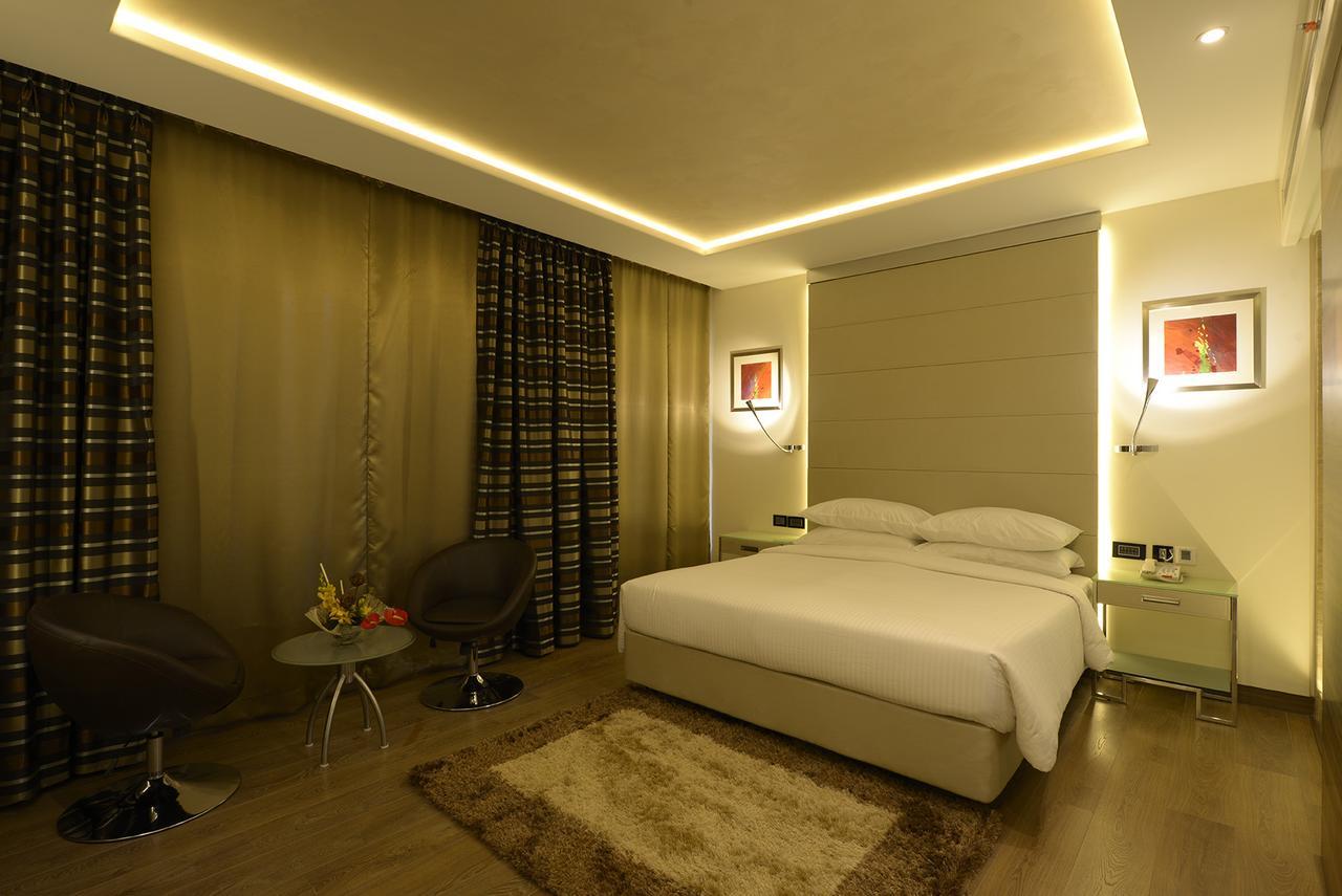 Genesis Hotel Near Mumbai Airport Exterior foto